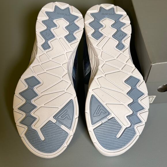 Vionic Women's Mesh Slip On Sneakers Vayda Navy Comfort Shoes US 5 M NWB - Picture 7 of 8